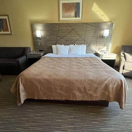 Quality Inn Near I-72 And Hwy 51 Forsyth Buitenkant foto