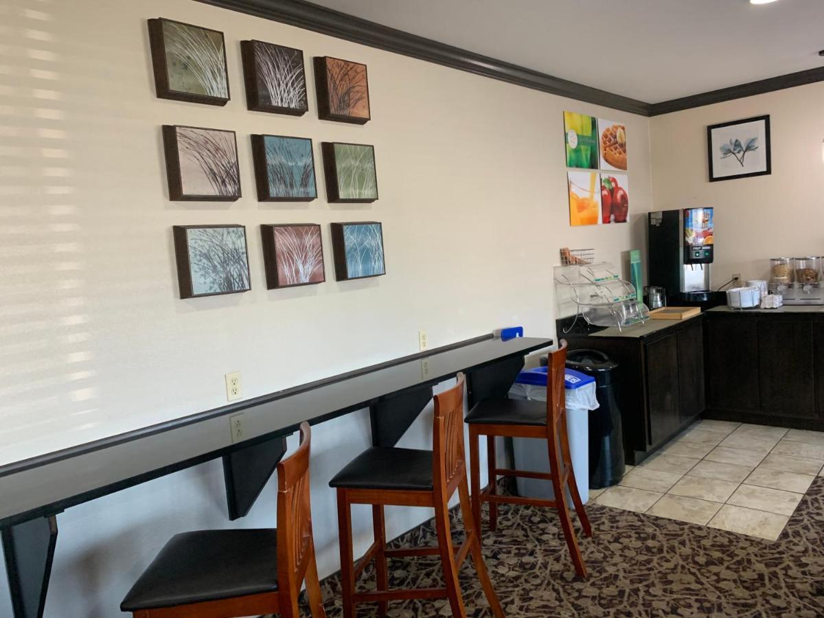 Quality Inn Near I-72 And Hwy 51 Forsyth Buitenkant foto
