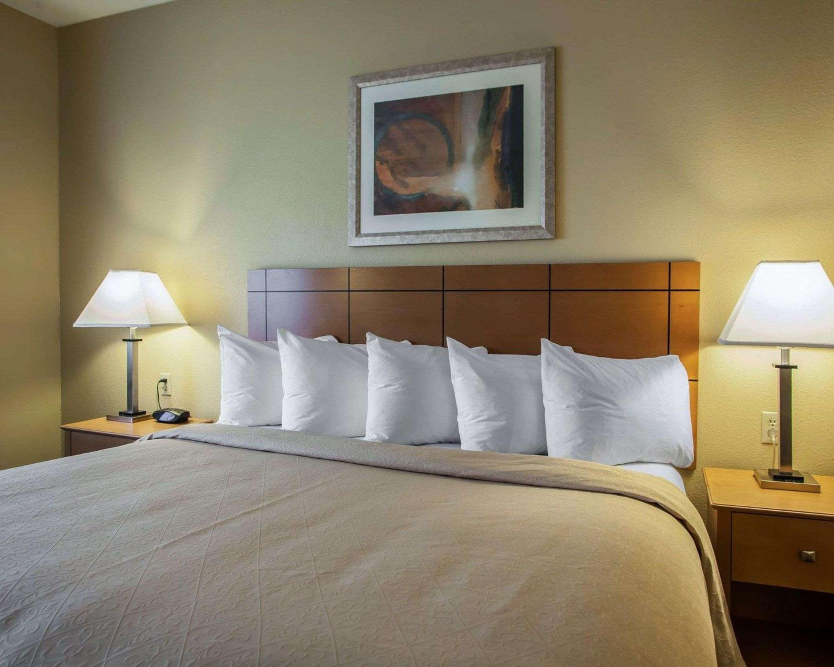 Quality Inn Near I-72 And Hwy 51 Forsyth Buitenkant foto