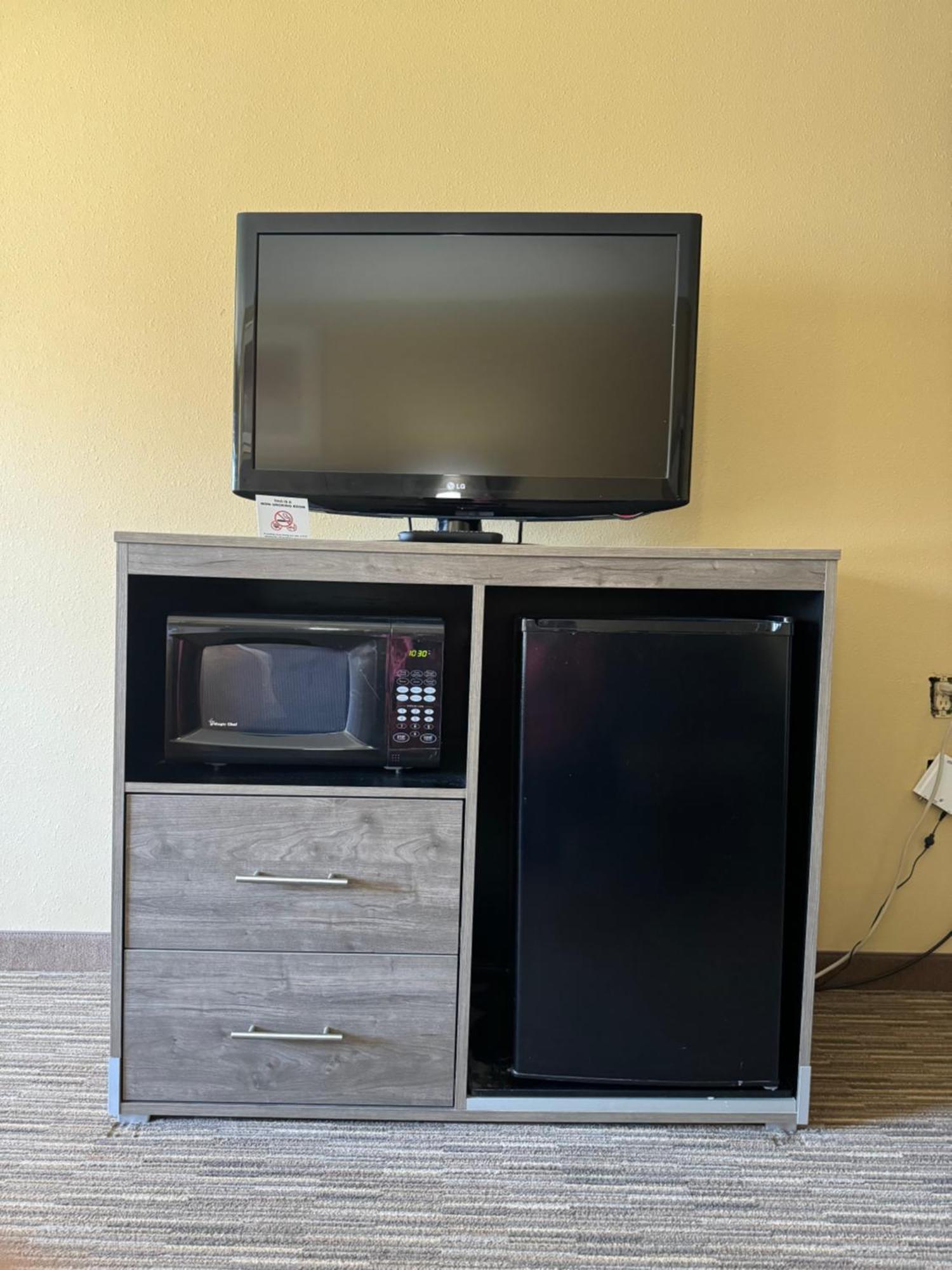Quality Inn Near I-72 And Hwy 51 Forsyth Buitenkant foto
