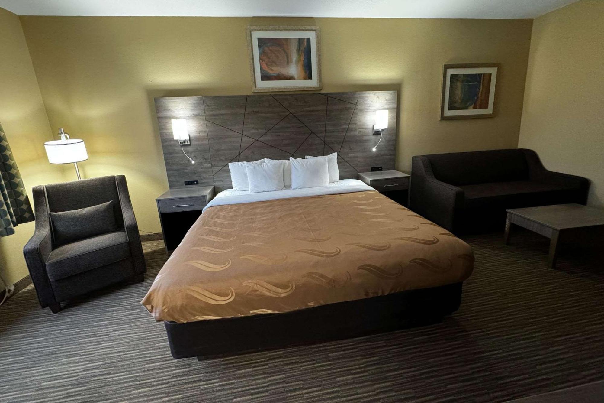Quality Inn Near I-72 And Hwy 51 Forsyth Buitenkant foto