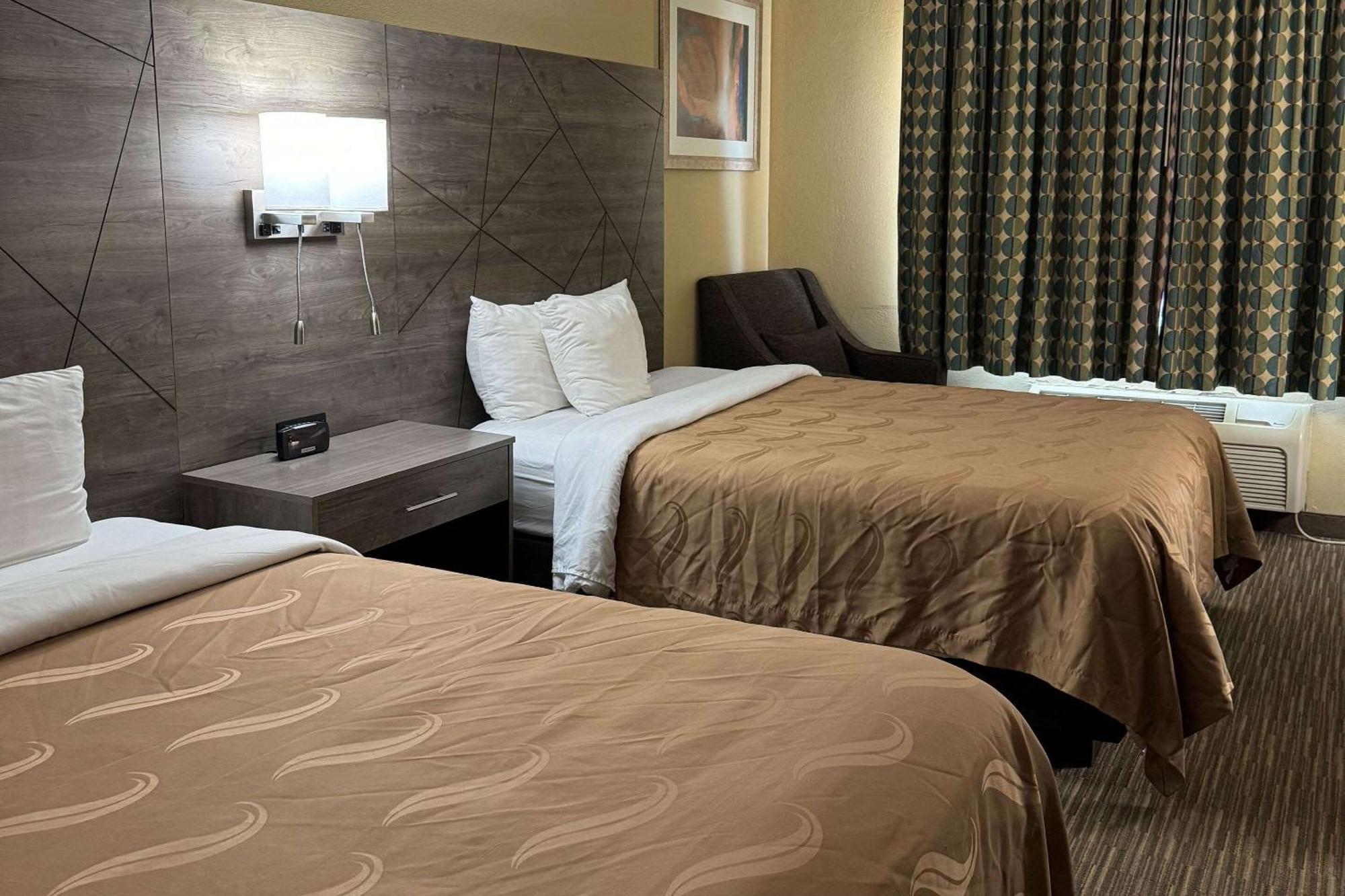 Quality Inn Near I-72 And Hwy 51 Forsyth Buitenkant foto