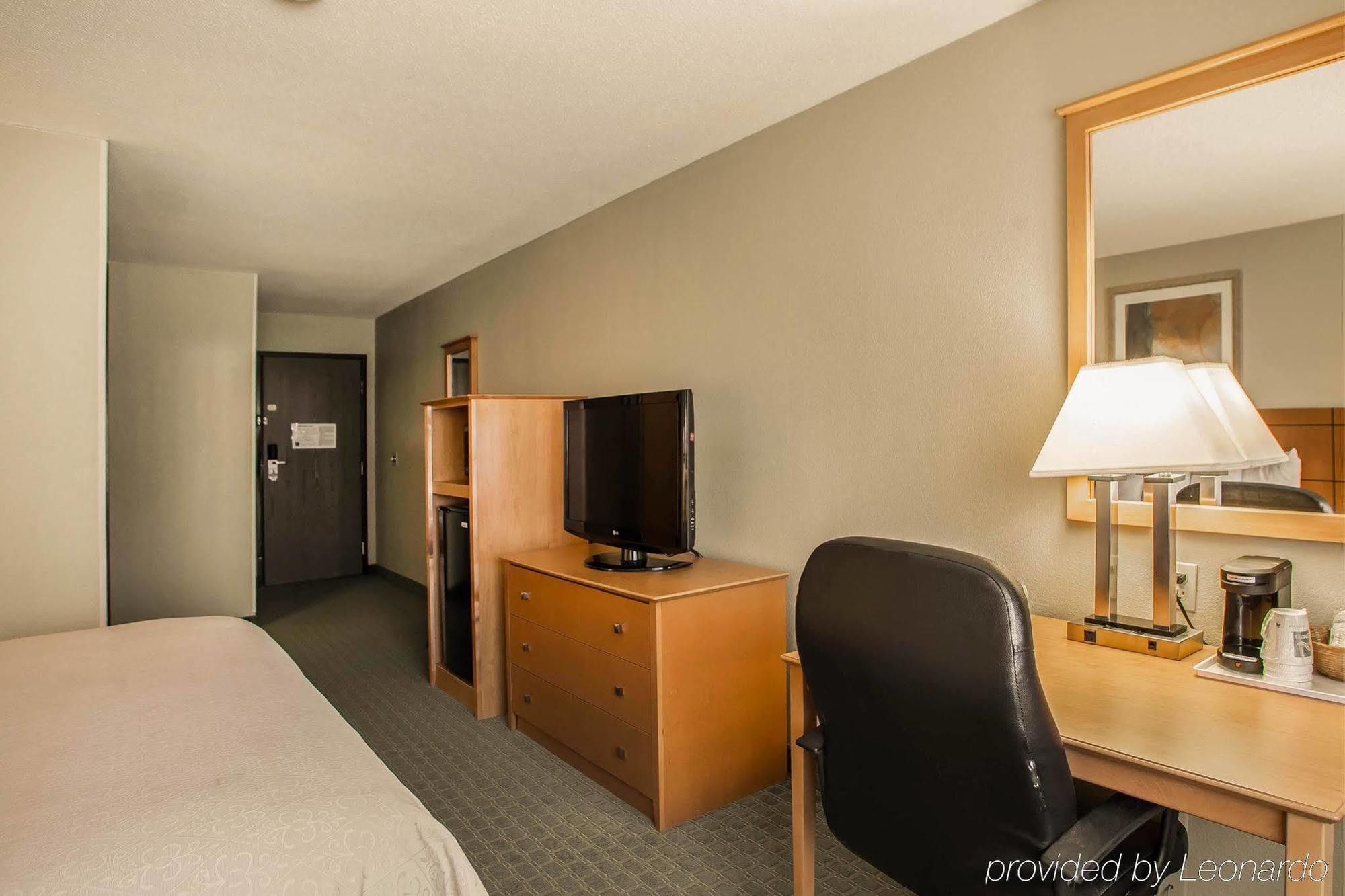Quality Inn Near I-72 And Hwy 51 Forsyth Buitenkant foto